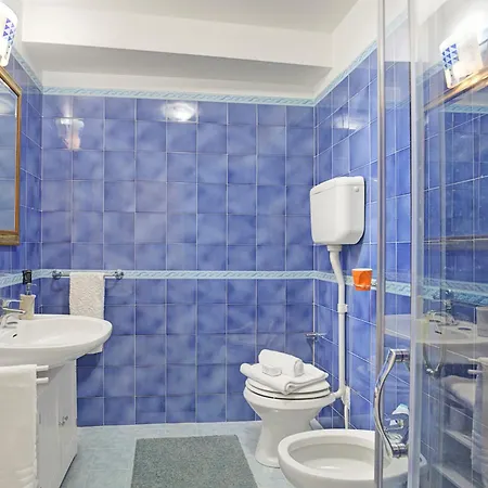 Robert House 50m From The - Happy Apartment *