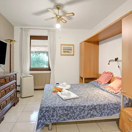 Robert House 50m From The - Happy Toscolano-Maderno