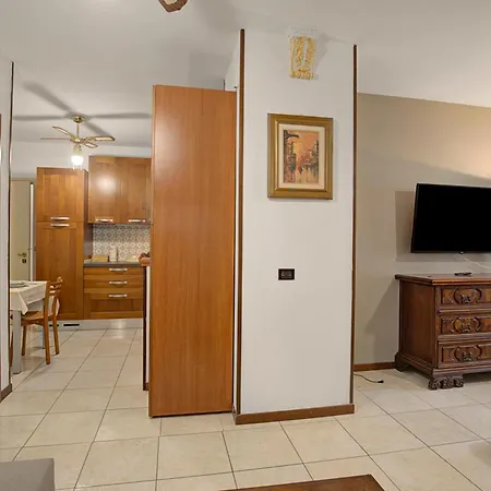 Robert House 50m From The - Happy * Gardone Riviera